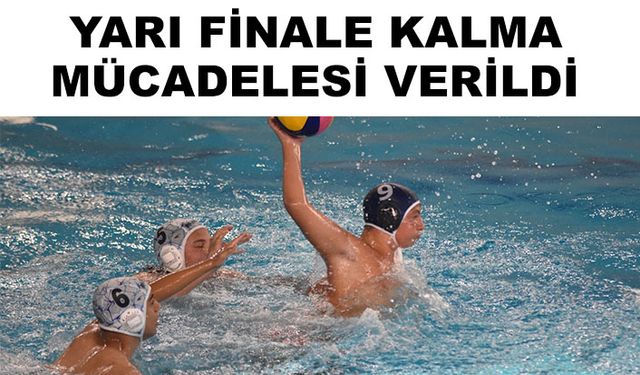 Kayseri'nin ev sahipliğini yaptığı Sutopu U16 erkekler yarışıyor