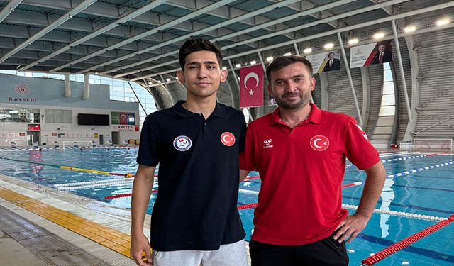 İşitme engelli yüzücü Mehmet, Yaz Olimpiyat Oyunları’na hazırlanıyor