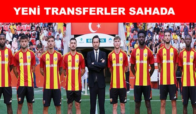 Kayserispor  maç öncesi tribünleri selamladı