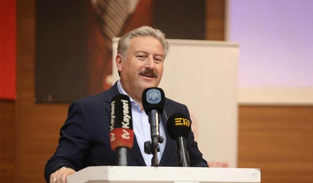 1.Uluslararası Şiir Şöleni düzenlendi