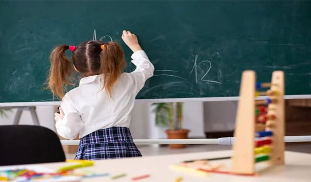 Bakanlık ilkokula başlama yaşının 69 aydan 72 aya çıkarılması konusunda harekete geçti