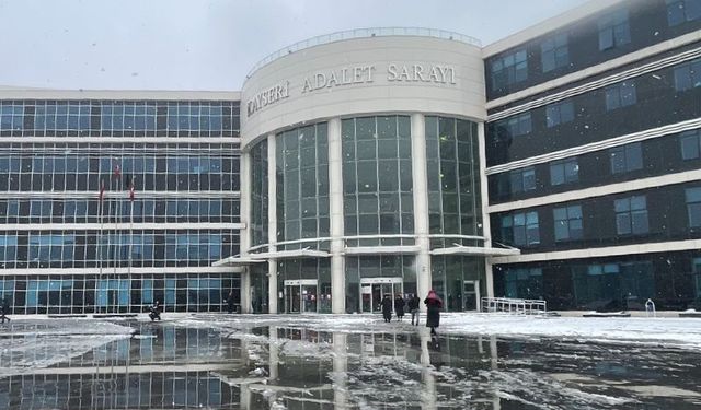 Cep telefonu yağmadan yargılanan sanıklar suçlamayı reddetti