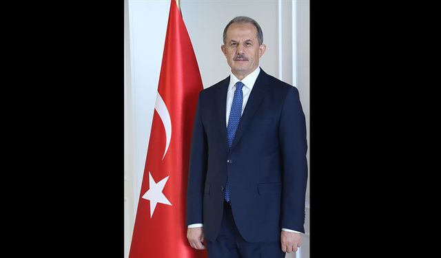 Başkan Taşyapan'ın ağabeyi Hakkari Valisi olarak atandı