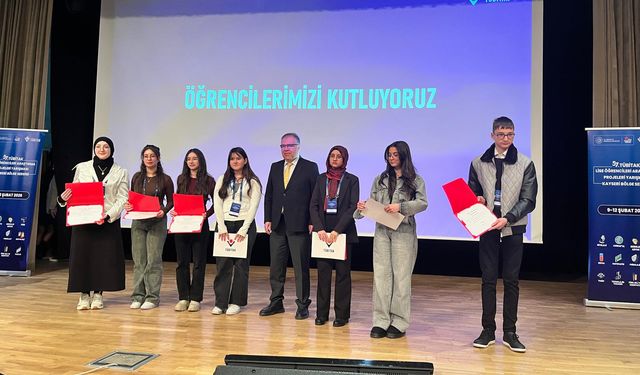 TÜBİTAK lise öğrencileri araştırma projeleri yarışması ödül töreni gerçekleştirildi