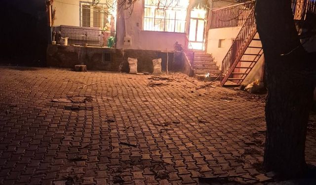 Felahiye'de müstakil evde yangın