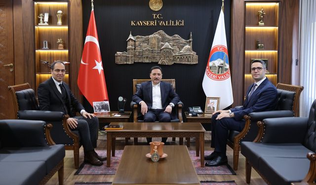 Kayseri Devlet Hastanesi’nin yeni başhekimi Çöl’den Vali Çiçek’e ziyaret