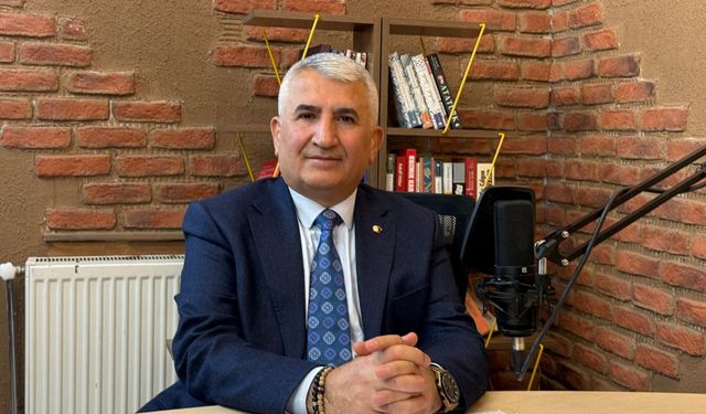 CHP’li Zeki Gümüş’ten Bolu Belediye Başkanı Tanju Özcan’a destek