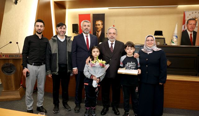 BAŞKAN YALÇIN;DAN MİNİKLERE YEREL YÖNETİM DERSİ