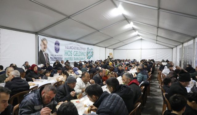 Melikgazi’den Ramazan’da gönüllere dokunan hizmet