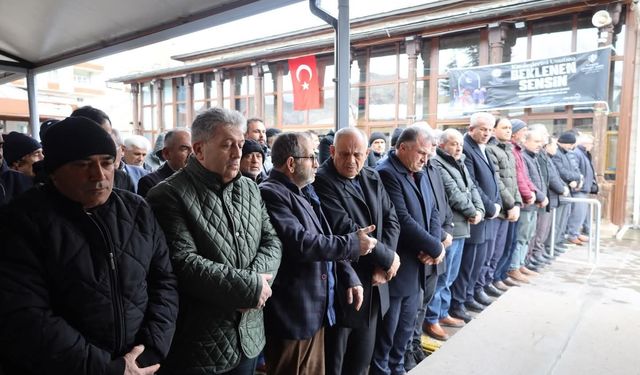 Soluk borusuna yiyecek kaçınca hayatını kaybeden Fevzi Bilici, son yolculuğuna uğurlandı