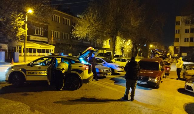 Kayseri'de polisin 'dur' ihtarına uymayan sürücüye 300 bin TL ceza