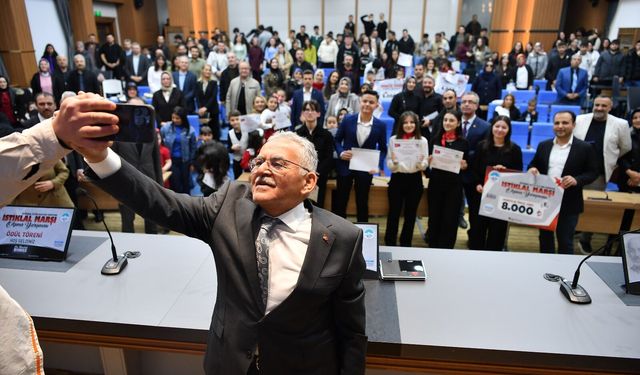 İstiklal Marşı Okuma Yarışması’nda ödüller sahiplerini buldu