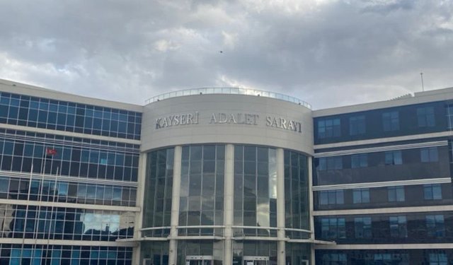 Eski ortaklar birbirlerini suçladı