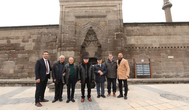 TBMM eski Başkanı Cemil Çiçek ve beraberindeki heyetten Kayseri'ye ziyaret