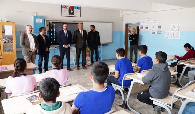 Büyükşehir, Öğrencilere Turizmi Anlattı: Erciyes Gezisi Müjdesi