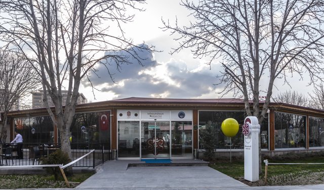 Büyükşehir’den Gastronomi Hamlesi: Mimarsinan Pidecisi Yenilendi