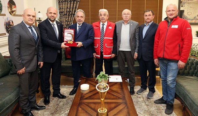 TALAS’TA DAYANIŞMA KÖPRÜSÜ: TEKSTİL BAĞIŞI GIDAYA  DÖNÜŞECEK