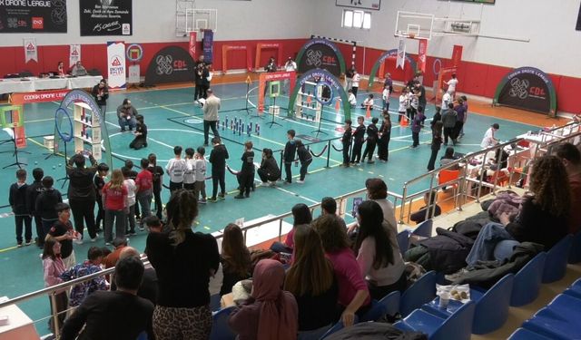 CodeiX Drone League yarışması, Erciyes Koleji ev sahipliğinde düzenlendi