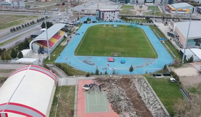 Kayseri’de kapalı tenis kortu yapımına başlandı