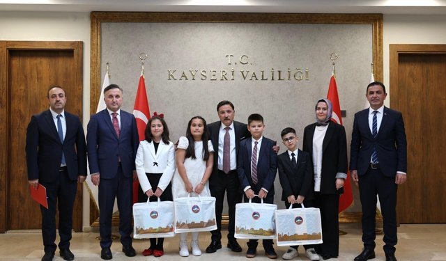 Vali Çiçek’in Makamı 23 Nisan’da Çocuklara Emanet