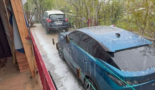 Develi’de Dolu Yağışı Etkili Oldu