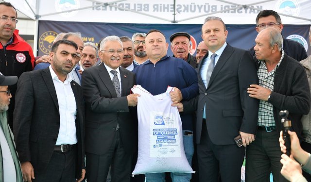 Büyükkılıç: “Elleri Emek Kokan Çiftçilerimize Hizmetkâr Olmayı En Büyük Onur Biliriz”