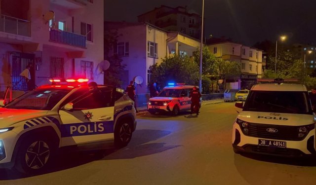 Kayseri’de Bıçaklı Kavga: 2 Yaralı