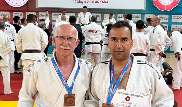 Kayserili Sporculardan Türkiye Üçüncülüğü