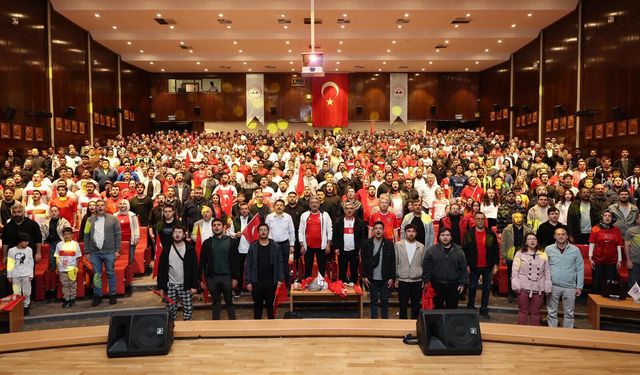 ERÜ’de Milli Maç Heyecanı Yaşandı