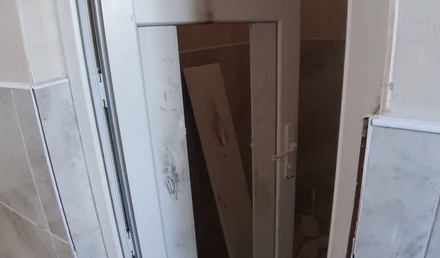 Kayseri'de Cami Tuvaletine Zarar Verildi