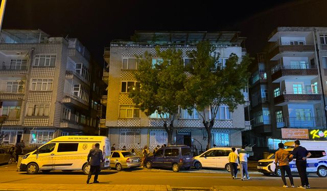 Kayseri’de 2’nci Kattan Düşen Kadın Yaralandı