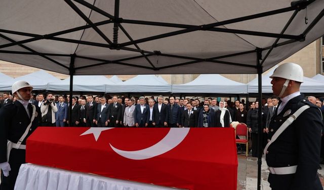 Vali Yardımcısı Şenol Esmer İçin Tören Düzenlendi