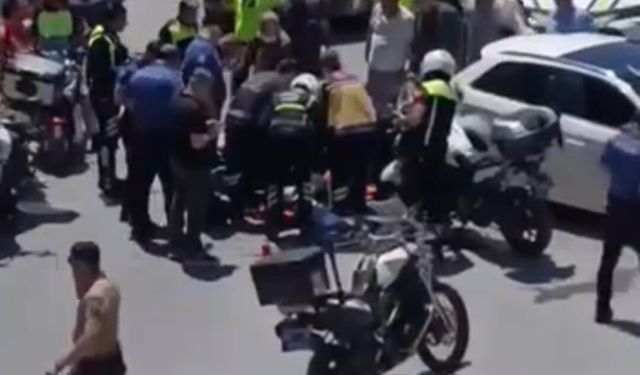 Motosikletli Polis ile Otomobil Çarpıştı