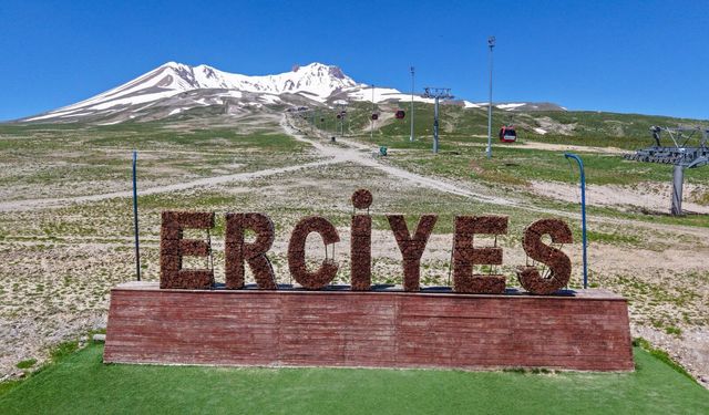 Erciyes’te Gondollar Yaz Boyunca Açık