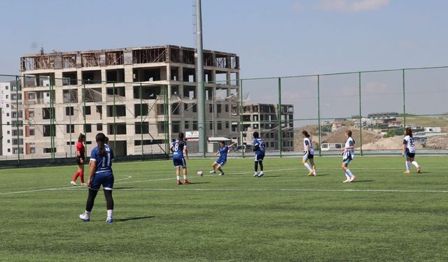 Kayseri’de 5x5 Futbol Gençlik Kupası Bölge Finali Başladı