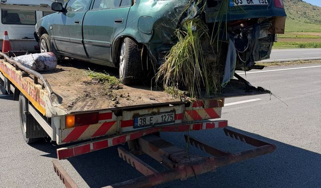 Otomobil Tarlaya Uçtu: 1 Yaralı