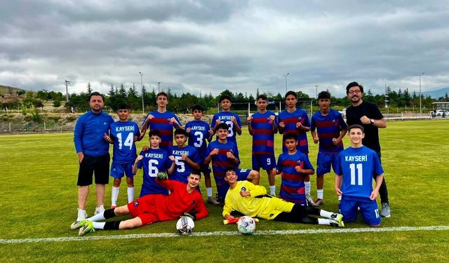 ANALİG Futbol Takımlarından Çifte Başarı