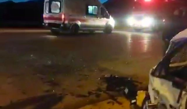 Erciyes - Develi Yolunda Kaza: 1 Ölü 6 Yaralı
