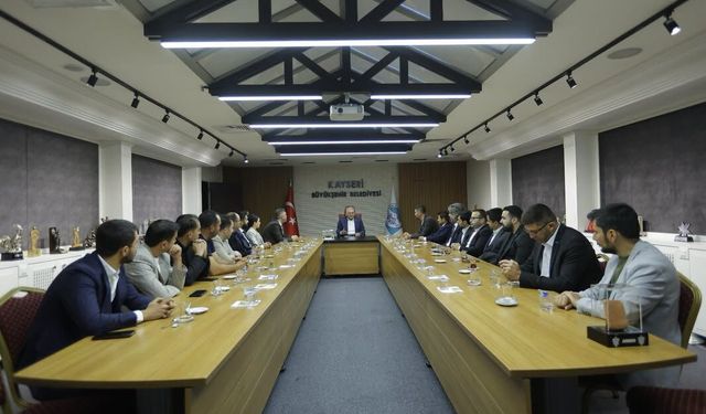 Başkan Büyükkılıç’a Oda ve Dernek Ziyaretleri