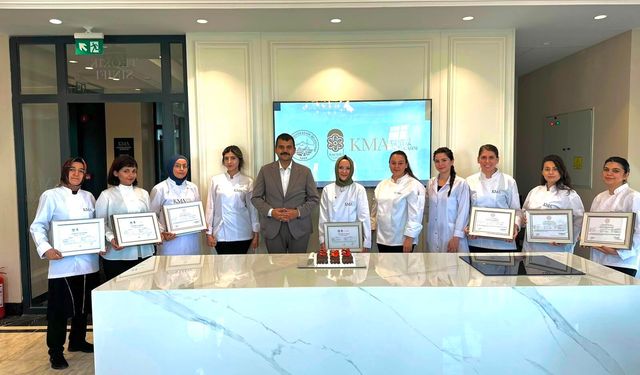 Büyükşehir’in Gastronomi Vizyon Projesi Kayseri Mutfak Akademisi İlk Mezunlarını Verdi