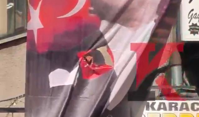 Kayseri'de Atatürk Posterindeki 6 Ok Görseli Kesildi