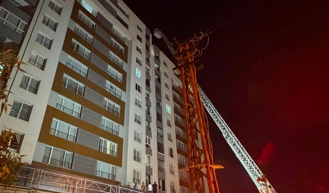 Kayseri’de 13. Kattaki Yangında Ev Sahibi Balkondan Düşerek Öldü