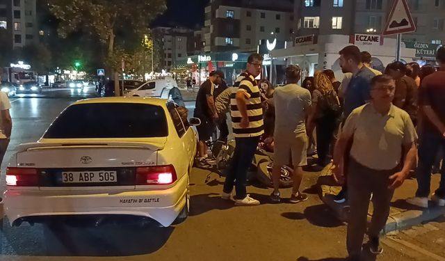 Otomobil İle Motosiklet Çarpıştı: 1 Yaralı