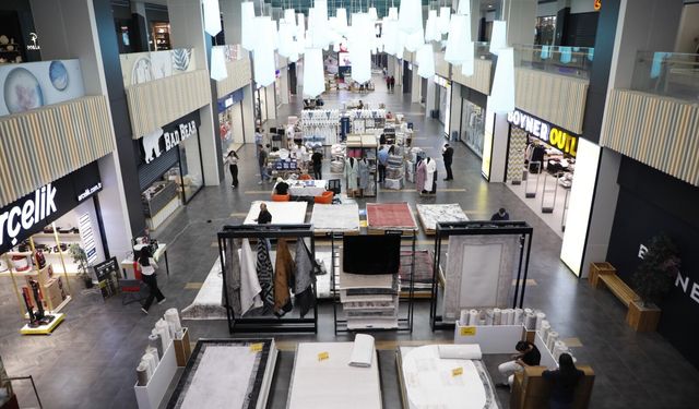 KUMSMALL’da Alışveriş Şöleni: Üç Festival, Yüzlerce Fırsat