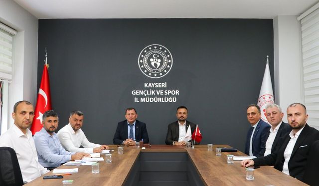 Kayseri’de Yamaç Paraşütü Faaliyetleri İçin İstişare Toplantısı