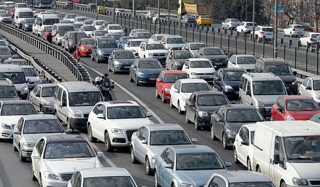 Trafiğe Kaydı Yapılan Taşıt Sayısı Yüzde 20 Azaldı