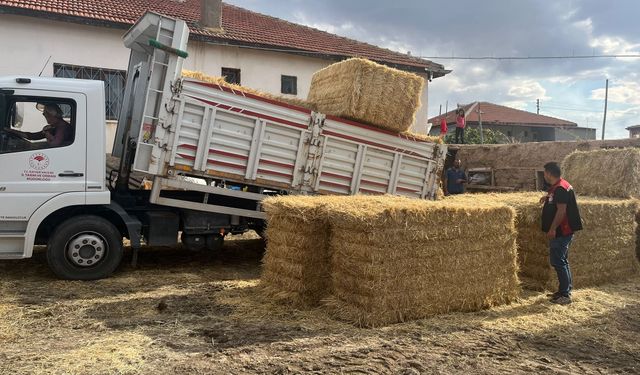 Bünyan’da Yangında Samanları Yanan Yetiştiriciye Destek