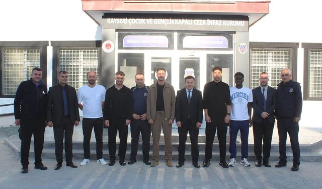 Kayserisporlu Futbolculardan Ceza İnfaz Kurumuna Ziyaret
