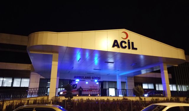 Otomobille Çarpışan Motosikletin Sürücüsü Ağır Yaralandı