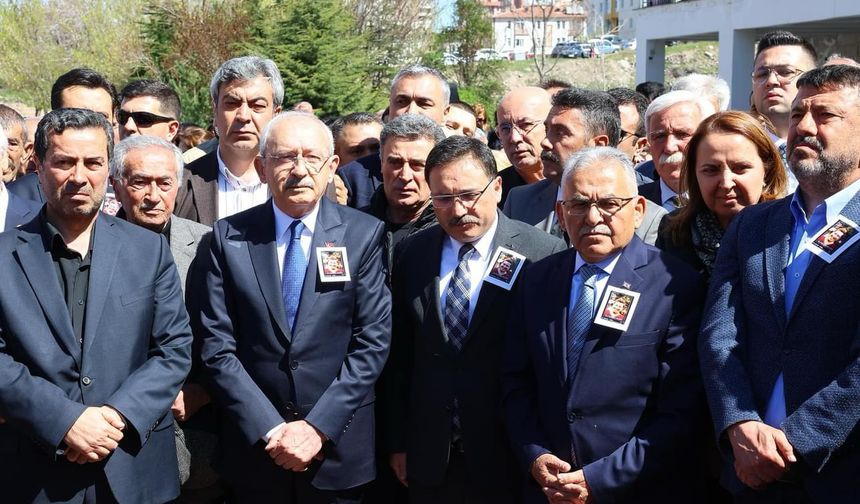 CHP ESKİ Genel Başkanı KILIÇDAROĞLU, CHP Kayseri İl Başkanın Oğlunun Cenazesine Katıldı